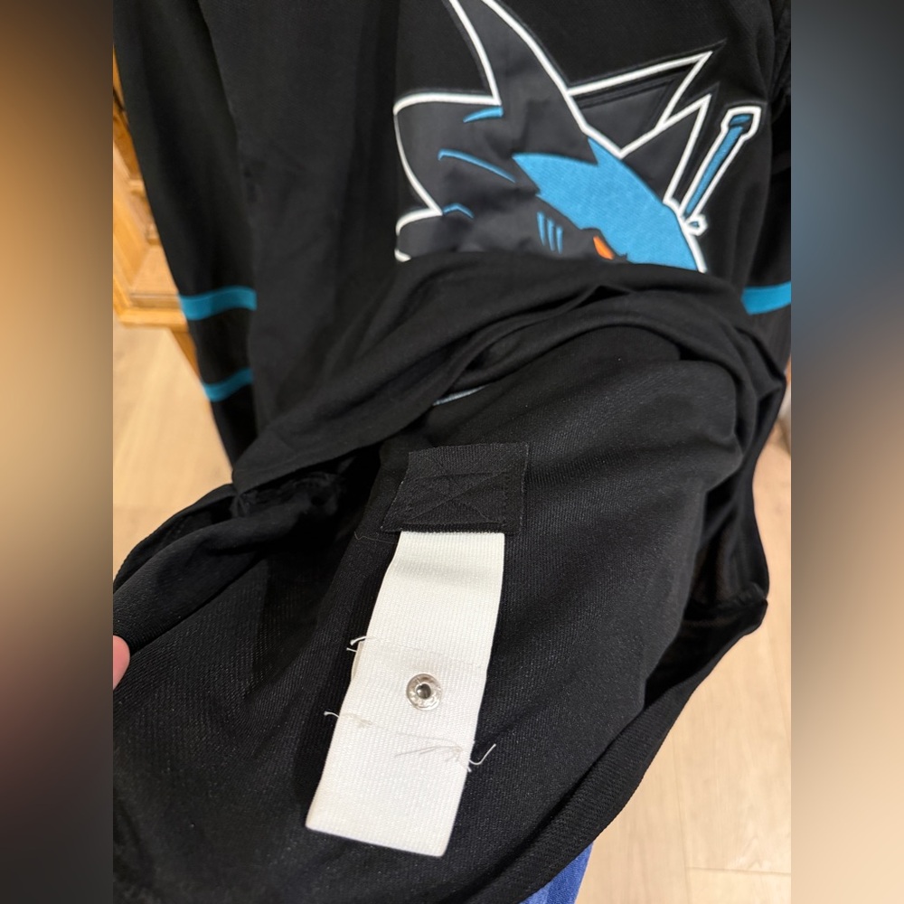 adidas Men’s San Jose Sharks Black Teal NHL Jersey - Picture 7 of 7